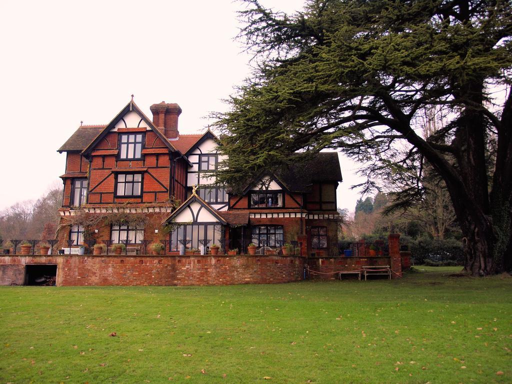 Bed and Breakfast Hambledon House Godalming Esterno foto